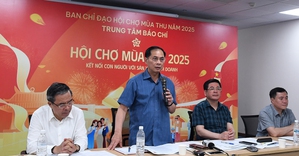 Đẩy nhanh tiến độ thi công các gian hàng Hội chợ Mùa thu