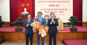 TP. Huế có tân Chủ tịch và Phó Chủ tịch UBND Thành phố