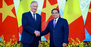 Thủ tướng Phạm Minh Chính hội kiến Nhà Vua Bỉ
