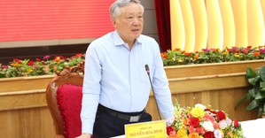 Phó Thủ tướng Thường trực Nguyễn Hòa Bình làm việc với Ban Thường vụ 3 tỉnh Lâm Đồng, Bình Thuận và Đắk Nông