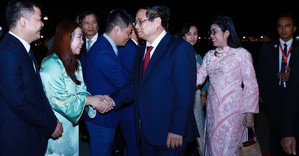 Thủ tướng Phạm Minh Chính tới Kuala Lumpur, bắt đầu thăm Malaysia và dự Hội nghị Cấp cao ASEAN
