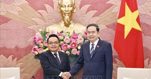 Chủ tịch Quốc hội Trần Thanh Mẫn tiếp Chủ tịch Kiểm toán Nhà nước Lào