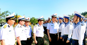 Vùng 4 Hải quân vững vàng 'trận địa tư tưởng' nơi đầu sóng, ngọn gió