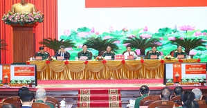 Xây dựng nền quốc phòng toàn dân vững mạnh, hiện đại