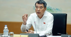 Thủ tướng Lê Minh Hưng đề nghị các đại biểu Quốc hội ủng hộ nâng ngưỡng chịu thuế với hộ kinh doanh