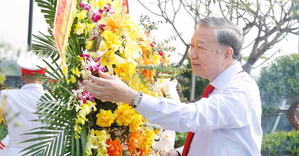 Tổng Bí thư, Chủ tịch nước Tô Lâm dâng hương tưởng niệm Tổng Bí thư Hà Huy Tập