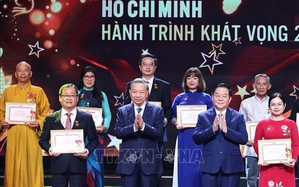 Tổng Bí thư Tô Lâm dự Chương trình 'Hồ Chí Minh-Hành trình khát vọng 2024'