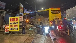 Khắc phục hậu quả vụ tai nạn giao thông đặc biệt nghiêm trọng tại tỉnh Đồng Nai
