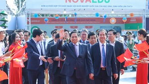 Chùm ảnh: Thủ tướng dự lễ khai mạc Ngày hội khởi nghiệp quốc gia của học sinh, sinh viên