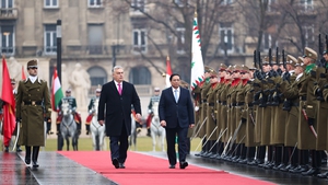 Chùm ảnh: Lễ đón trọng thể Thủ tướng Phạm Minh Chính thăm chính thức Hungary