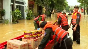 Bảo đảm an to&#224;n thực phẩm, ph&#242;ng chống dịch bệnh sau b&#227;o lũ