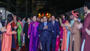 Văn h&#243;a l&#224; ‘sợi tơ hồng’ kết nối giữa con người với con người