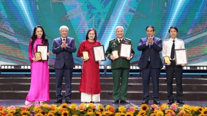 Tạo sức lan toả mạnh mẽ về ph&#242;ng, chống tham nhũng, l&#227;ng ph&#237;, ti&#234;u cực 