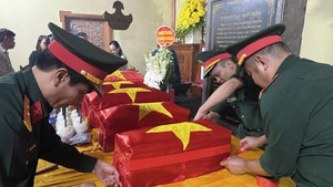 Ph&#225;t hiện 8 h&#224;i cốt liệt sĩ ở hang T&#225;m C&#244; sau nửa thế kỷ 