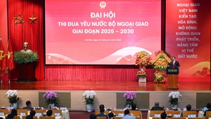 Mỗi c&#225;n bộ ngoại giao phải l&#224; một &quot;chiến sĩ ti&#234;n phong&quot;, &quot;người truyền cảm hứng&quot;