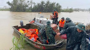 Hỗ trợ khẩn cấp 700 tỷ đồng cho 4 tỉnh khắc phục thiệt hại do mưa lũ