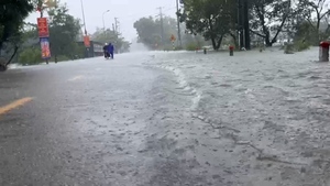 Quảng Trị sơ t&#225;n tr&#234;n 1.100 nh&#226;n khẩu đến nơi an to&#224;n