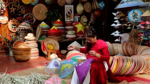 Giữ lửa nghề n&#243;n l&#224;ng Chu&#244;ng