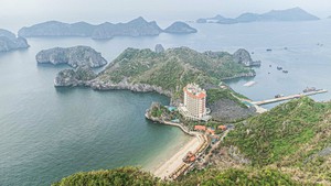 Tạm dừng chuyên chở xe ô tô sang đảo Cát Bà để tránh quá tải dịp nghỉ lễ 30/4