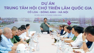 Thủ tướng kiểm tra tiến độ x&#226;y dựng Trung t&#226;m Hội chợ Triển l&#227;m Quốc gia 