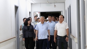 Quyết t&#226;m đưa dự &#225;n Bệnh viện Bạch Mai, Việt Đức cơ sở 2 đi v&#224;o hoạt động cuối năm 2025