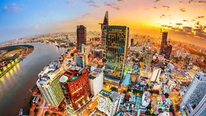 Tăng trưởng kinh tế Việt Nam: Sức bật từ đầu tư công và tiêu dùng nội địa