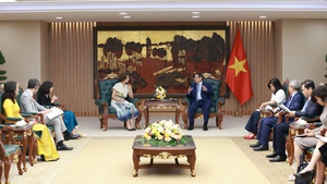 Thủ tướng Phạm Minh Ch&#237;nh tiếp Tổng Gi&#225;m đốc UNESCO 