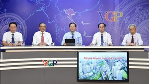 Đột ph&#225; để ph&#225;t triển nh&#224; ở x&#227; hội