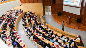 Để tự chủ đại học thực chất v&#224; hiệu quả