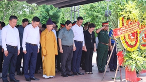 Đời đời nhớ ơn c&#225;c anh h&#249;ng, liệt sĩ