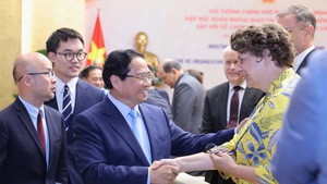 Đại diện c&#225;c nước, tổ chức quốc tế tại Việt Nam l&#224; những &quot;sợi d&#226;y tơ hồng&quot; hợp t&#225;c, ph&#225;t triển