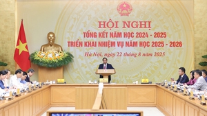 Gi&#225;o dục đ&#224;o tạo chuyển từ trang bị kiến thức sang ph&#225;t triển năng lực to&#224;n diện
