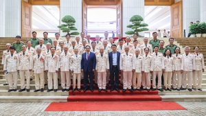Thủ tướng gặp mặt Ban Li&#234;n lạc C&#244;ng an chi viện chiến trường miền Nam