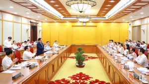 Phấn đấu đạt mục ti&#234;u - chỉ ti&#234;u cao hơn trong nhiệm kỳ tới