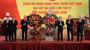 Đảng bộ ng&#226;n h&#224;ng Ph&#225;t triển Việt Nam phải đột ph&#225; để ph&#225;t triển bền vững