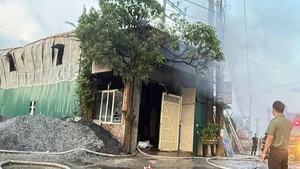 Điều tra nguy&#234;n nh&#226;n vụ ch&#225;y tại Thường T&#237;n (H&#224; Nội)