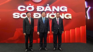 Tổng B&#237; thư, Chủ tịch nước L&#224;o v&#224; Chủ tịch Thượng viện Campuchia tham quan tại Trung t&#226;m Triển l&#227;m Việt Nam