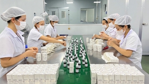 Đơn giản h&#243;a thủ tục h&#224;nh ch&#237;nh lĩnh vực kinh doanh dược, sản xuất mỹ phẩm