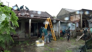 Khẩn trương gi&#250;p người d&#226;n sửa chữa nh&#224; cửa tr&#225;nh tr&#250; b&#227;o