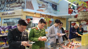 Quản l&#253;, bảo đảm an to&#224;n thực phẩm