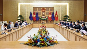 Thủ tướng Phạm Minh Chính hội kiến Chủ tịch Hội đồng châu Âu