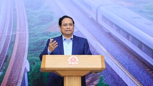 Triển khai các dự án đường sắt với mệnh lệnh hành động