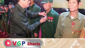 Đối tượng xét tặng, truy tặng “Huy chương Thanh niên xung phong vẻ vang”