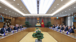 Thủ tướng Lê Minh Hưng tiếp Bộ trưởng Tài chính Luxembourg Gilles Roth