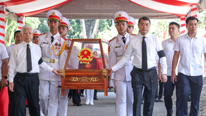 Trang nghiêm lễ viếng, truy điệu và an táng 731 hài cốt liệt sĩ