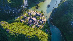 Phát triển du lịch văn hóa Ninh Bình trong không gian mới: Từ ‘phụng dưỡng thiên nhiên’ đến phát triển kinh tế di sản 