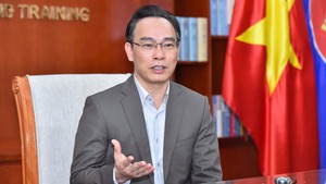 Giám đốc Đại học quốc gia Hà Nội được giao quyền Bộ trưởng Bộ Giáo dục và đào tạo