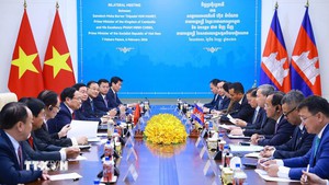 Hai Thủ tướng Việt Nam - Campuchia hội đàm