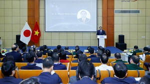 Phát triển khoa học công nghệ không gian vũ trụ