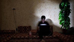 Mạng xã hội và nguy cơ với thanh thiếu niên